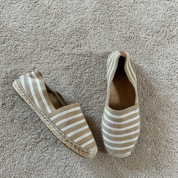 Vionic Coast Valeri Slip-On Espadrille Flat Sand Striped 9 Comfort - Picture 1 of 9